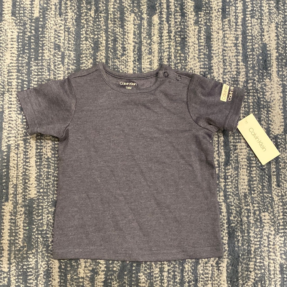 Calvin Klein 18m t shirt